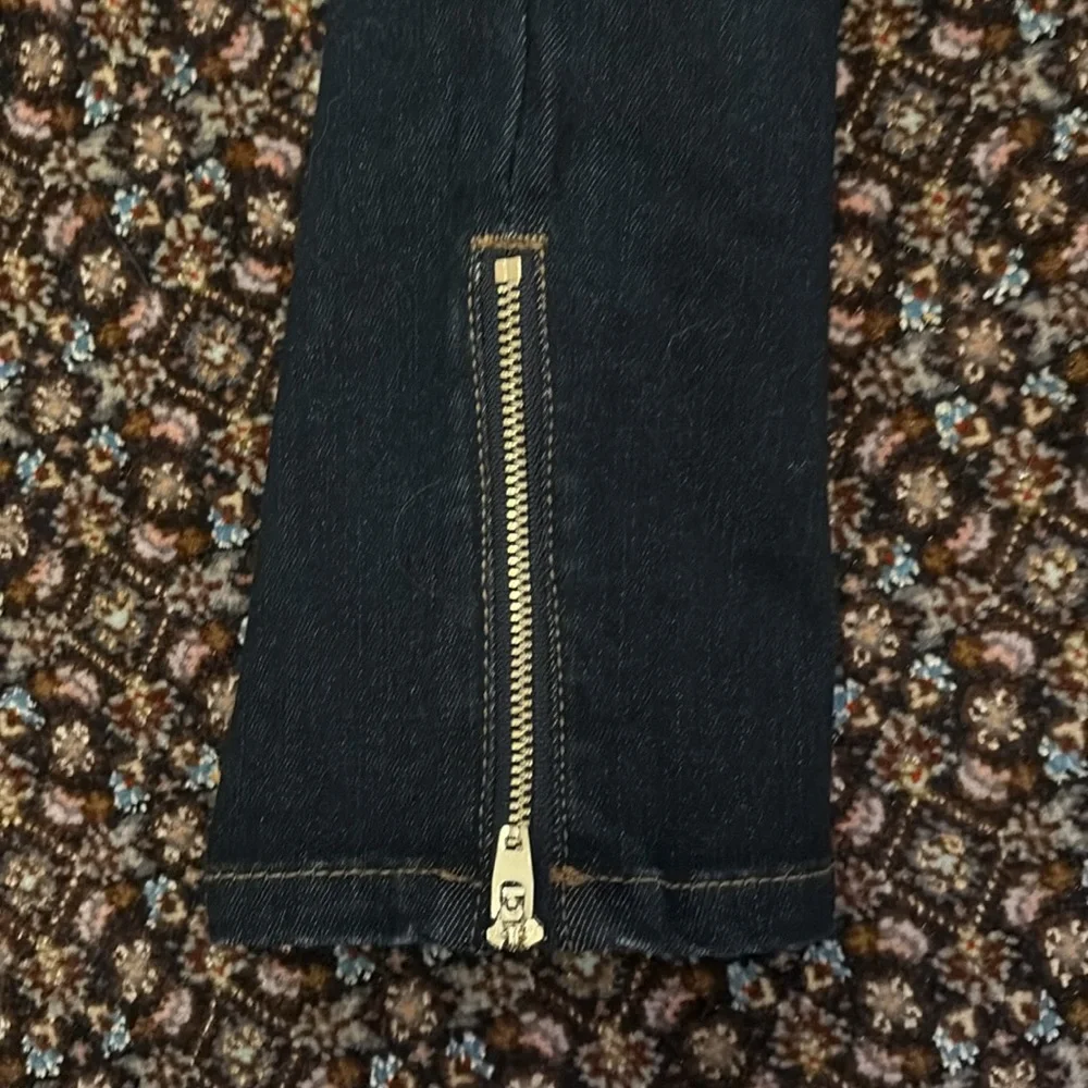 Classic Black Women's Jeans - Picture 6 of 10